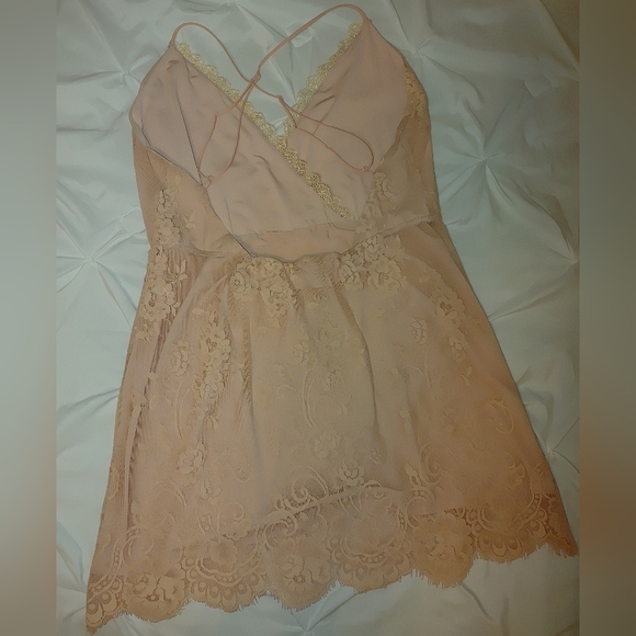 LOVERS + FRIENDS ART DECO LACE OVERLAY DRESS, BLUSH/CREAM XL - Picture 11 of 14